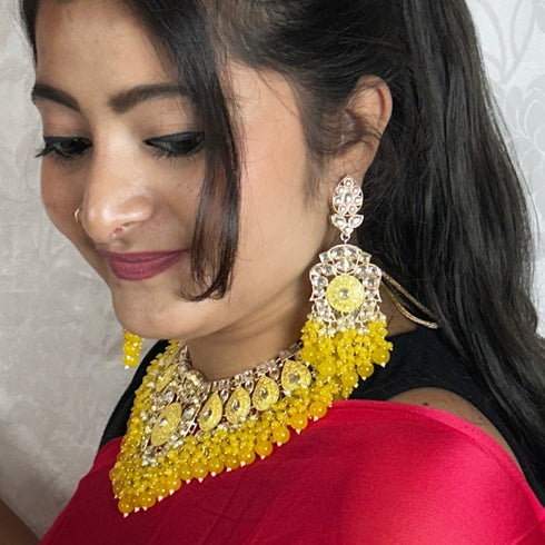Yellow Kundan Necklace Set from Trenzify Store.