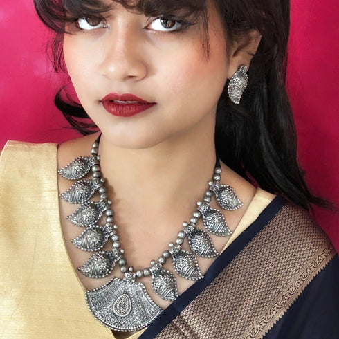 Oxidized Tribal Temple Necklace Set from Trenzify Store.