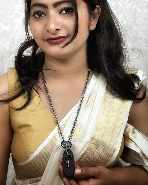 Earthstone Brown Oxidized Necklace from Trenzify Store.