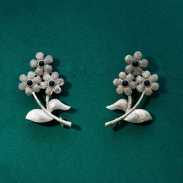 Antique Floral Trio Stud Earrings from Trenzify Store.