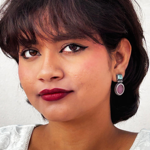 Chic mint pink gemstone earrings in a classic two-part drop design with a vintage silver frame, ideal for both casual and formal looks. Trenzify Store