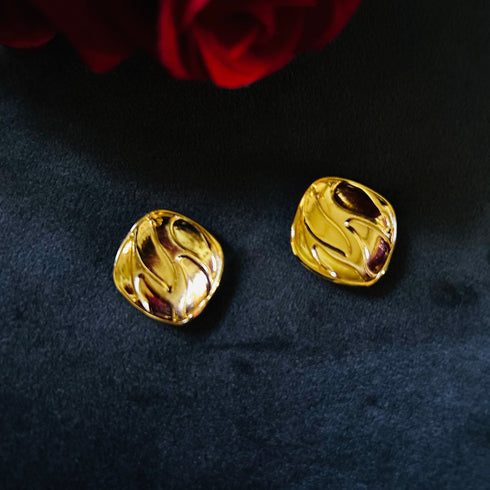 Aurora Swirl anti-tarnish enamel stud earrings in peach with high gold plating and glossy enamel finish from Trenzify Store