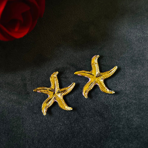 Star Bloom anti-tarnish enamel stud earrings in white with high gold plating on stainless steel from Trenzify Store