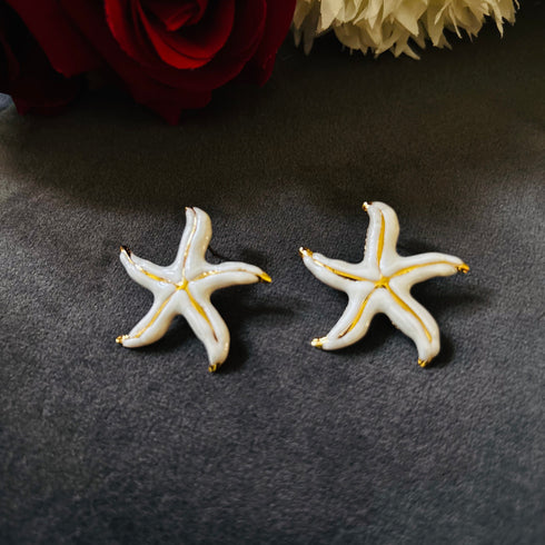 Star Bloom anti-tarnish enamel stud earrings in white with high gold plating on stainless steel from Trenzify Store