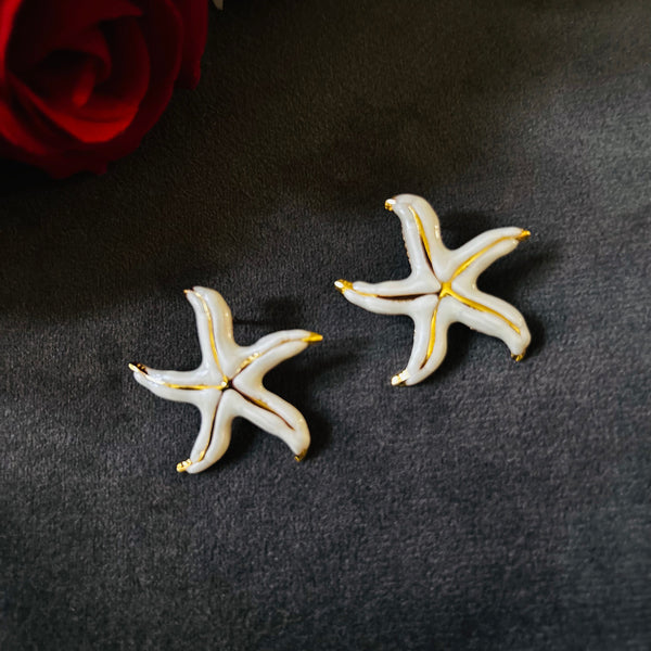 Star Bloom anti-tarnish enamel stud earrings in white with high gold plating on stainless steel from Trenzify Store