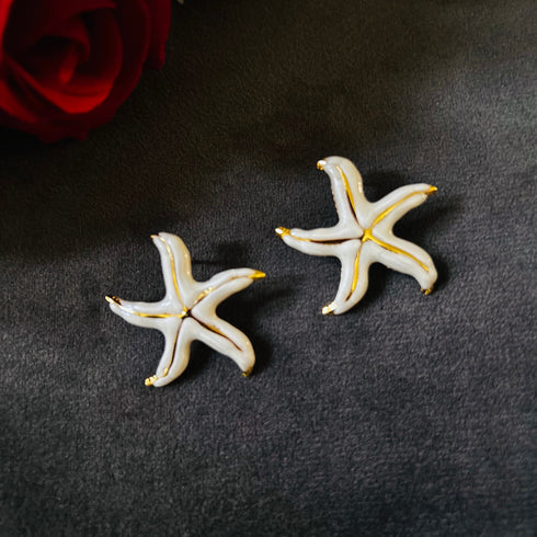 Star Bloom anti-tarnish enamel stud earrings in white with high gold plating on stainless steel from Trenzify Store