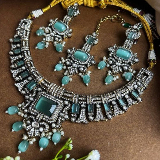 Victorian Mint Kundan Necklace Set from Trenzify Store.