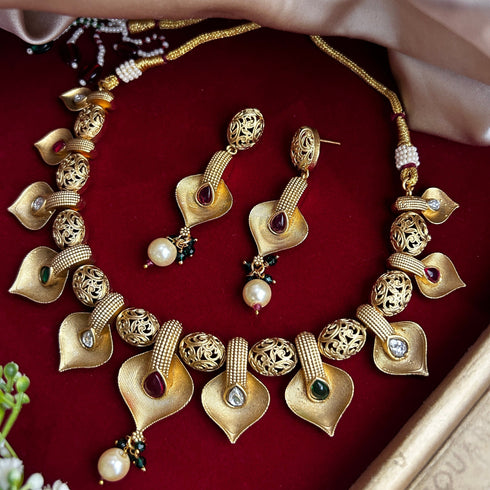 Beautiful Antique Necklace Set For Women from Trenzify Store.