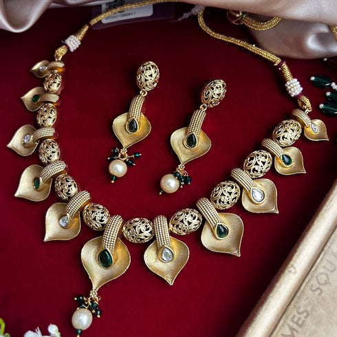 Beautiful Antique Necklace Set For Women from Trenzify Store.