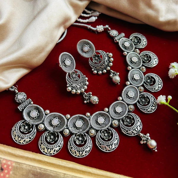 Oxidized Silver Necklace Set from Trenzify Store.